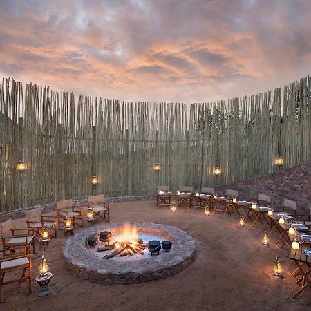 Mhondoro Safari Lodge & Villa Vaalwater Exterior photo