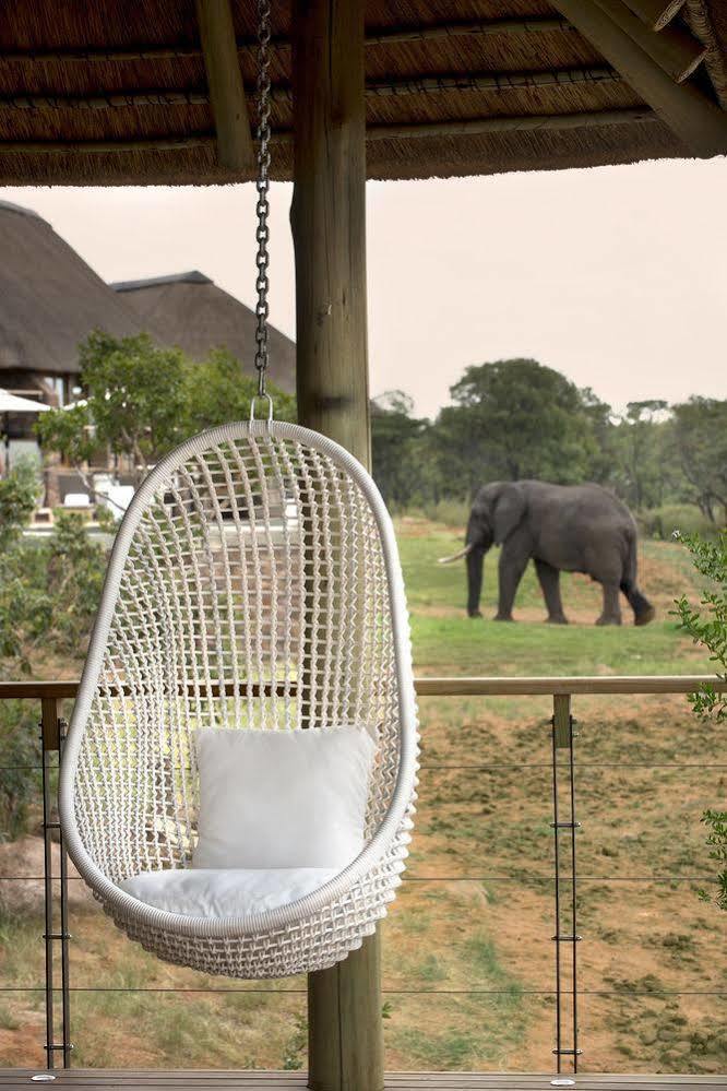 Mhondoro Safari Lodge & Villa Vaalwater Exterior photo